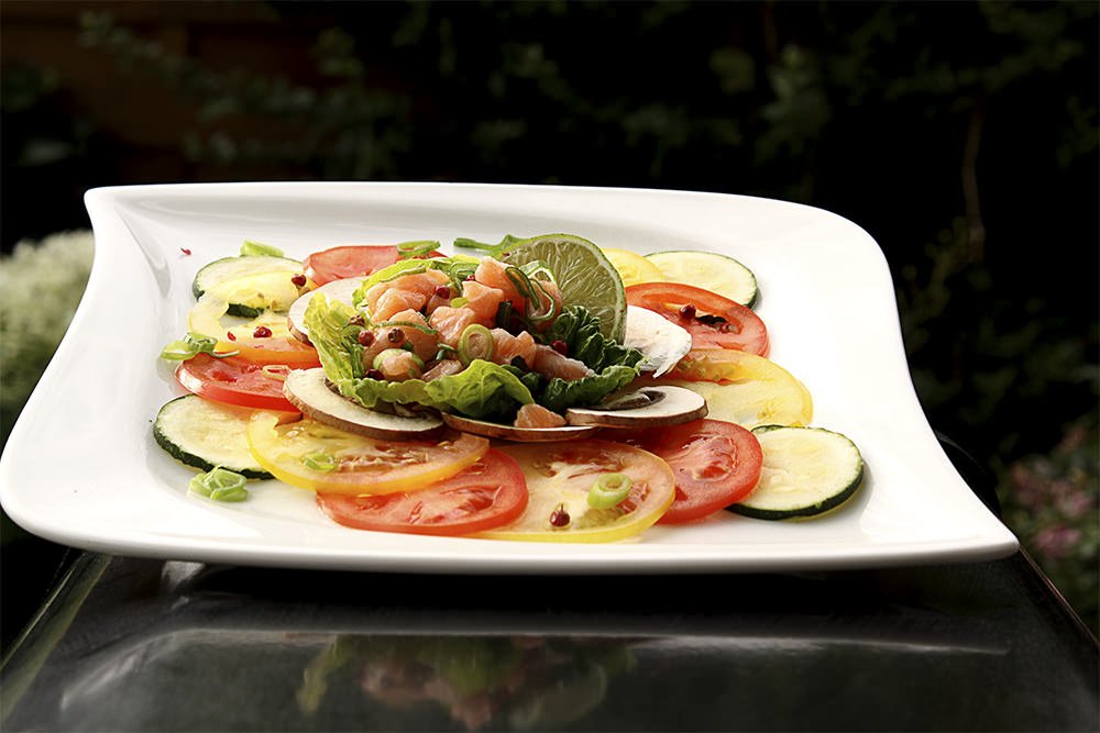 Tomaten Carpaccio mit Lachs Ceviche